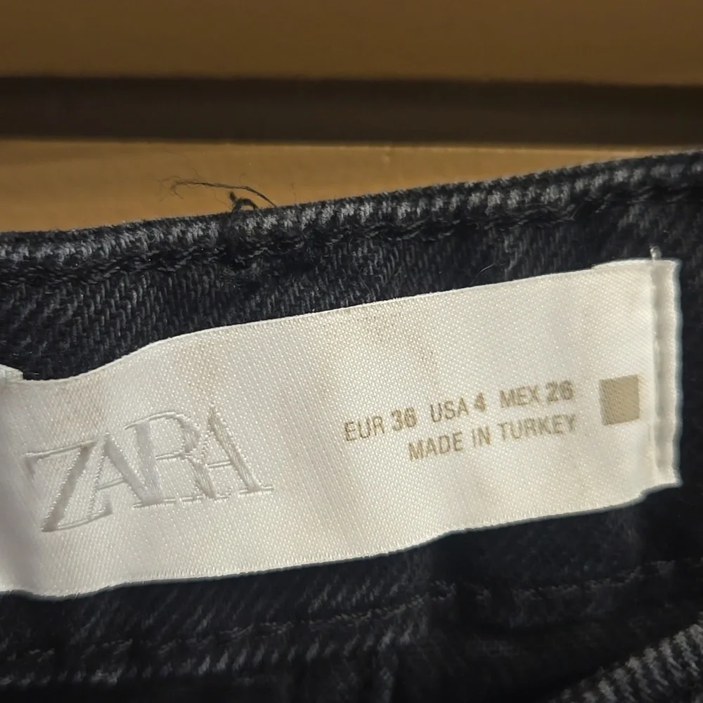 Zara Black Denim Bermunda Short With Brown Belt Size 4 - Picture 3 of 7